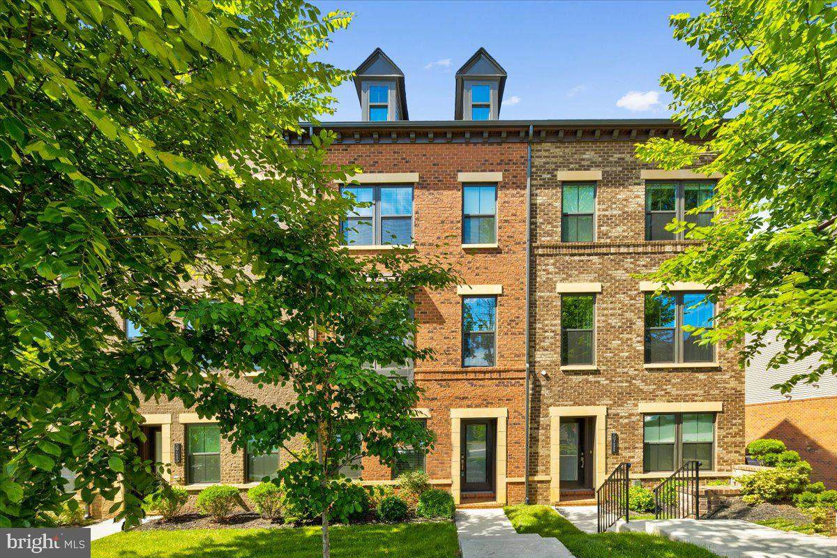 5713 11TH Street - Photo 1