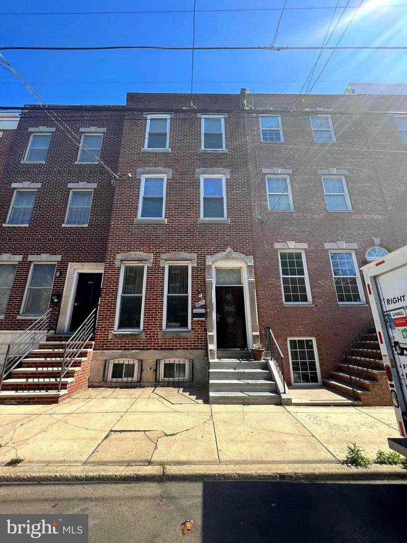 1929 Poplar Street - Photo 1