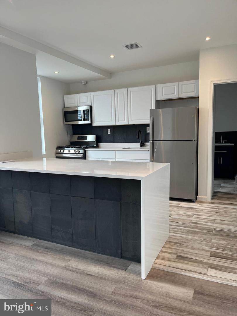 751 Watkins Street - Photo 1