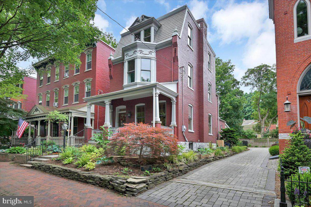 236 Lancaster Avenue - Photo 1