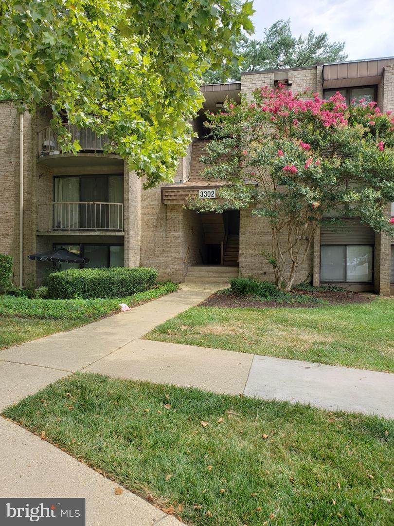 3302 Huntley Square Drive - Photo 1