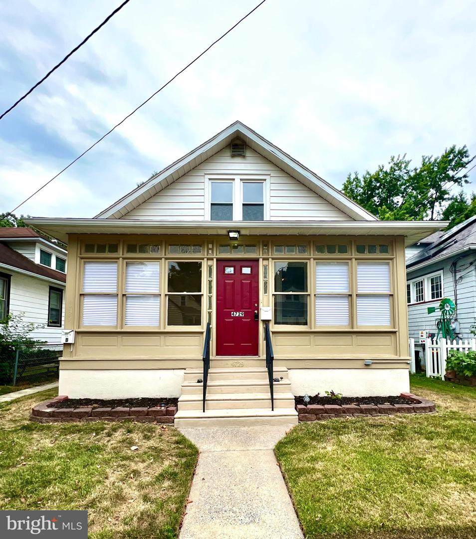4729 Poplar Avenue - Photo 1