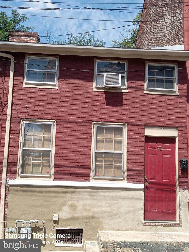 70 Howard Avenue - Photo 1