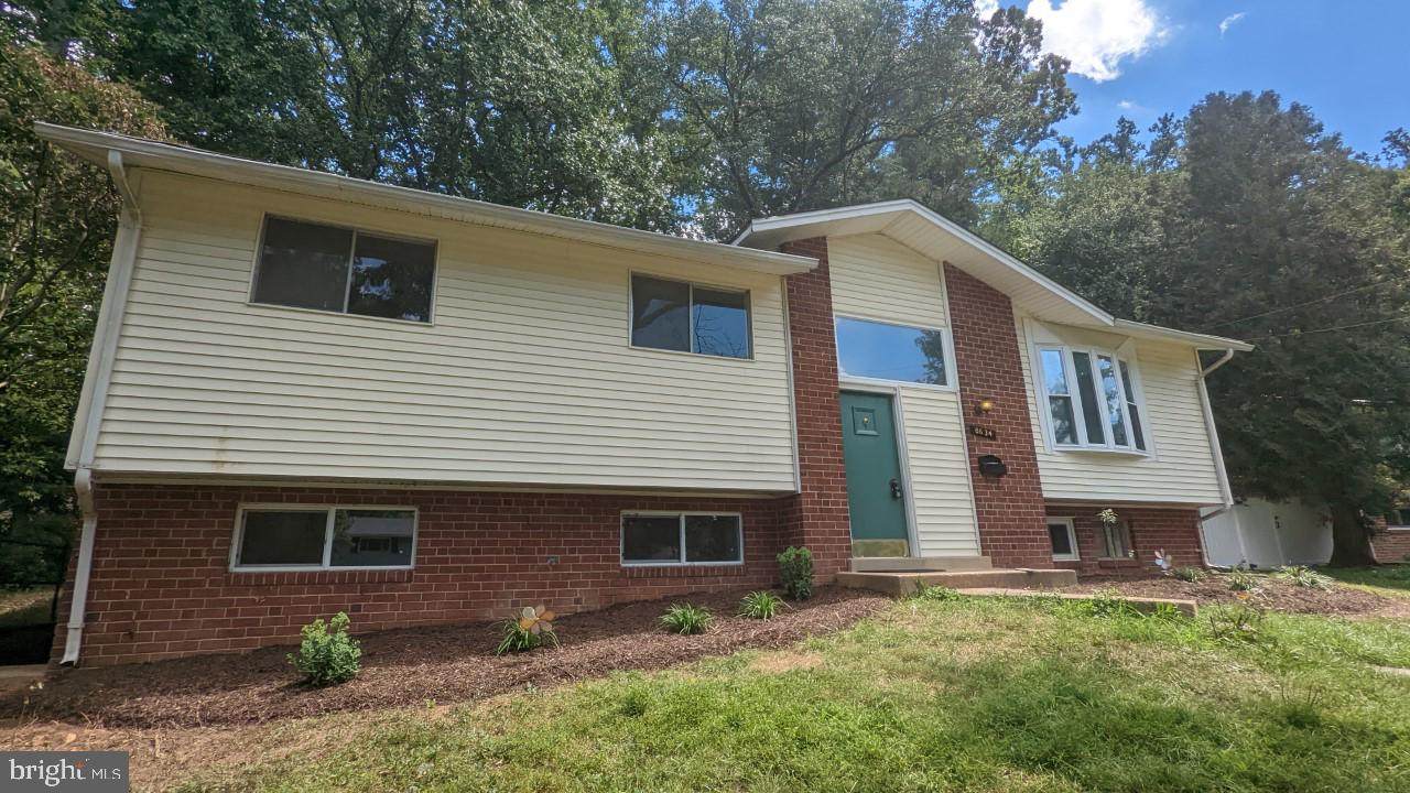 8634 Cromwell Drive - Photo 1