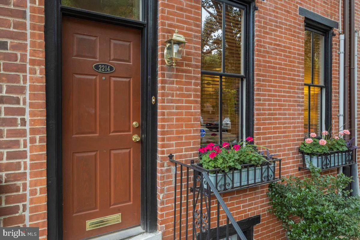 2214 Race Street - Photo 1
