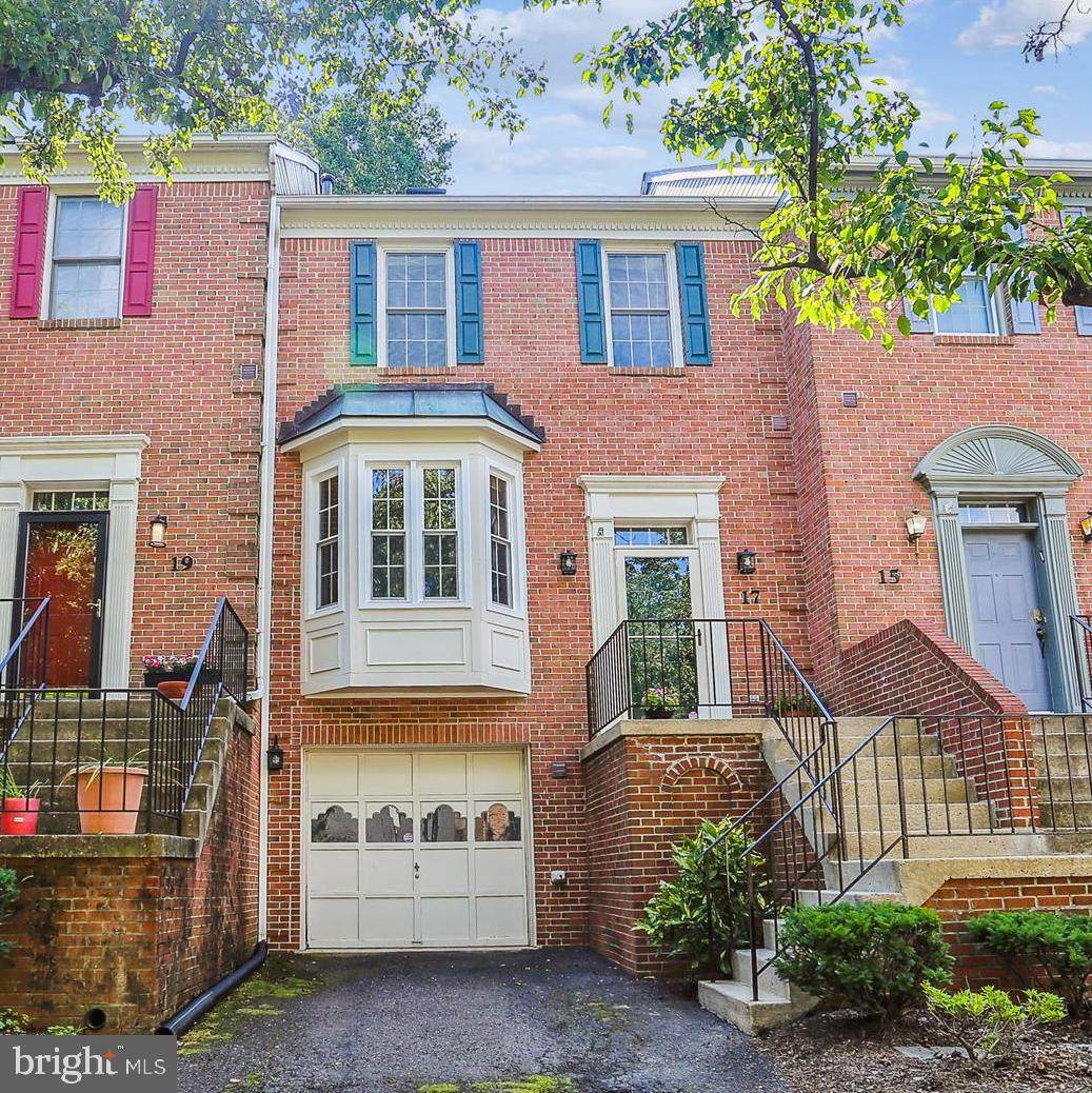 17 Torrance Court - Photo 1