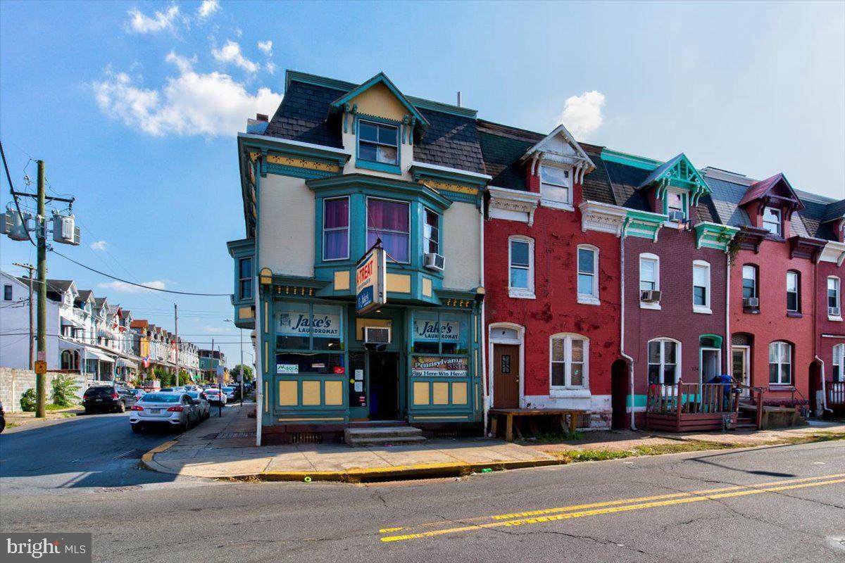 128 Buttonwood Street - Photo 1