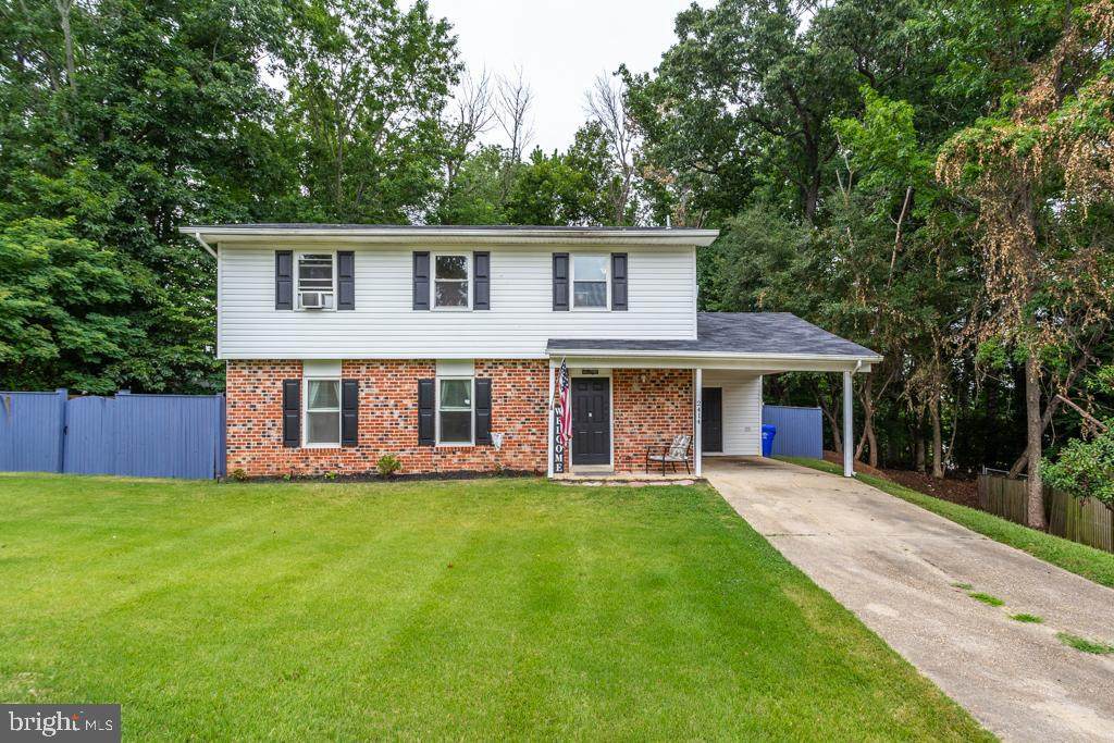 2414 Oakwood Court - Photo 1
