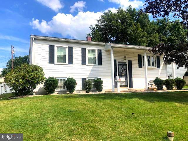 903 Princeton Terrace - Photo 1