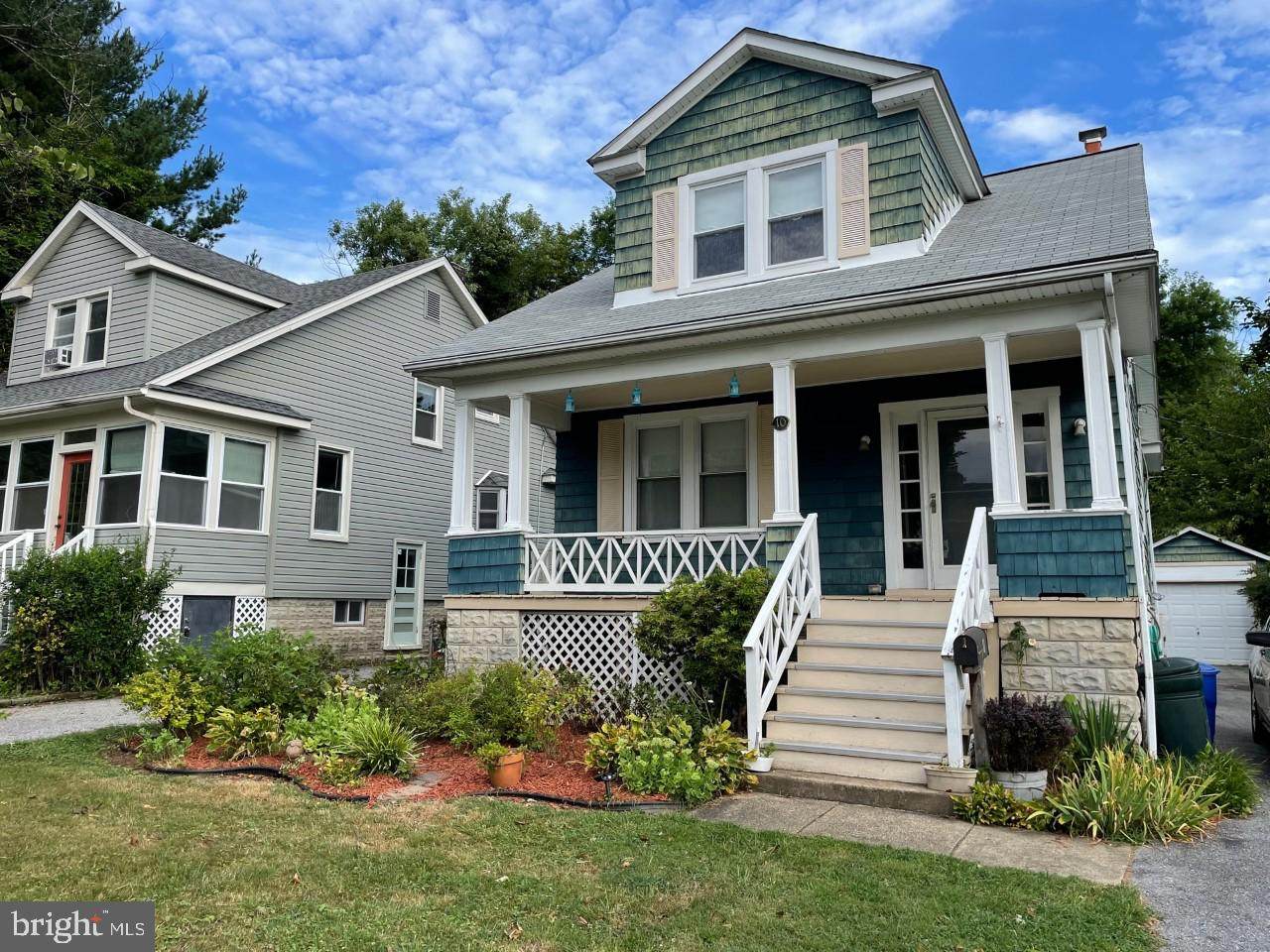10 Sherwood Avenue - Photo 1