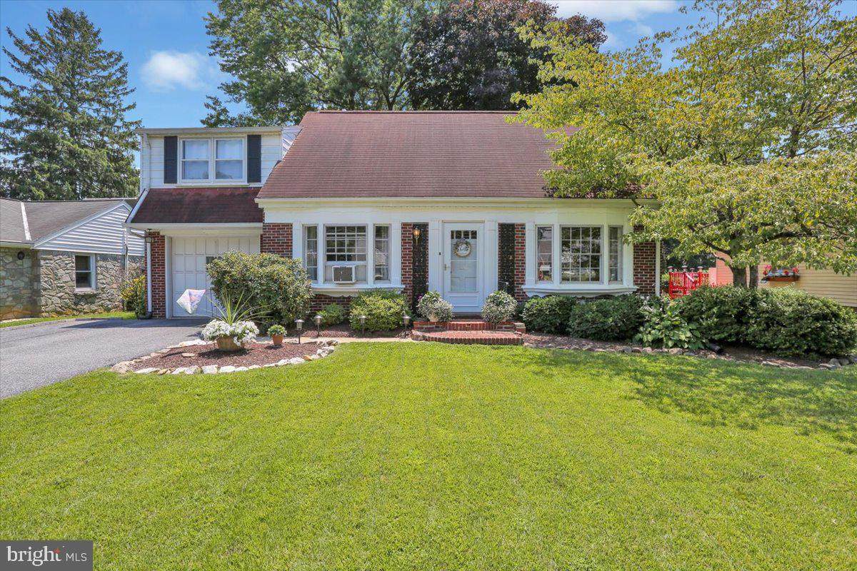 122 Roseville Road - Photo 1