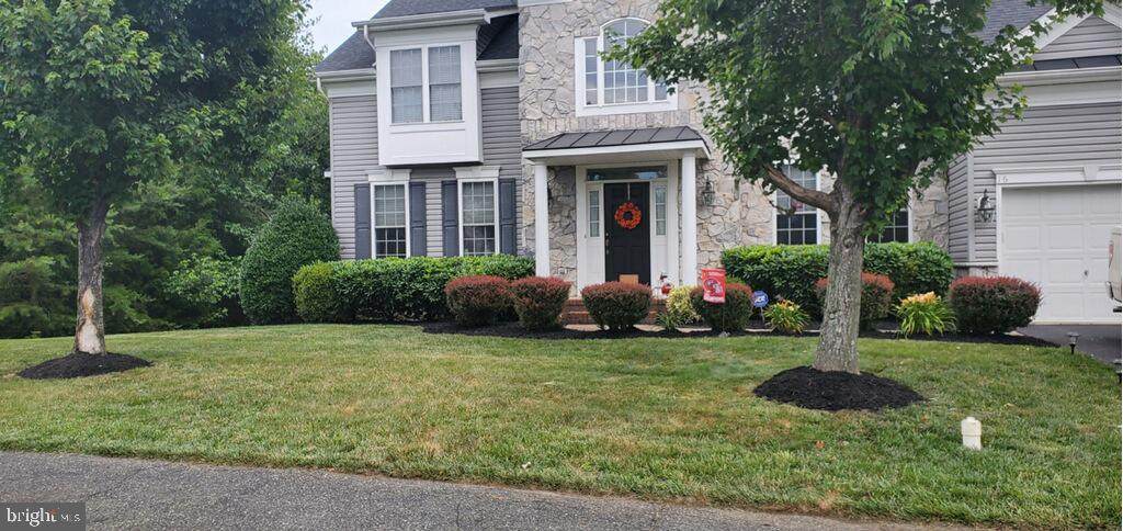 16 Hemming Drive - Photo 1