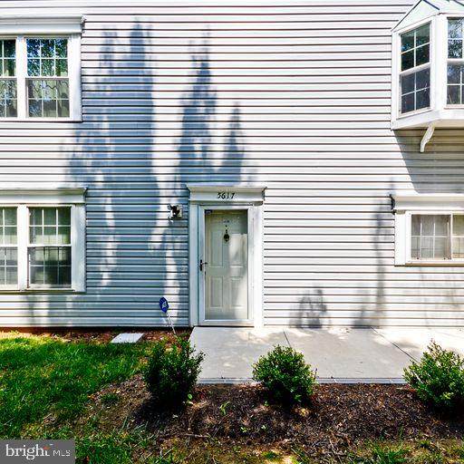 5617 Larson Court - Photo 1