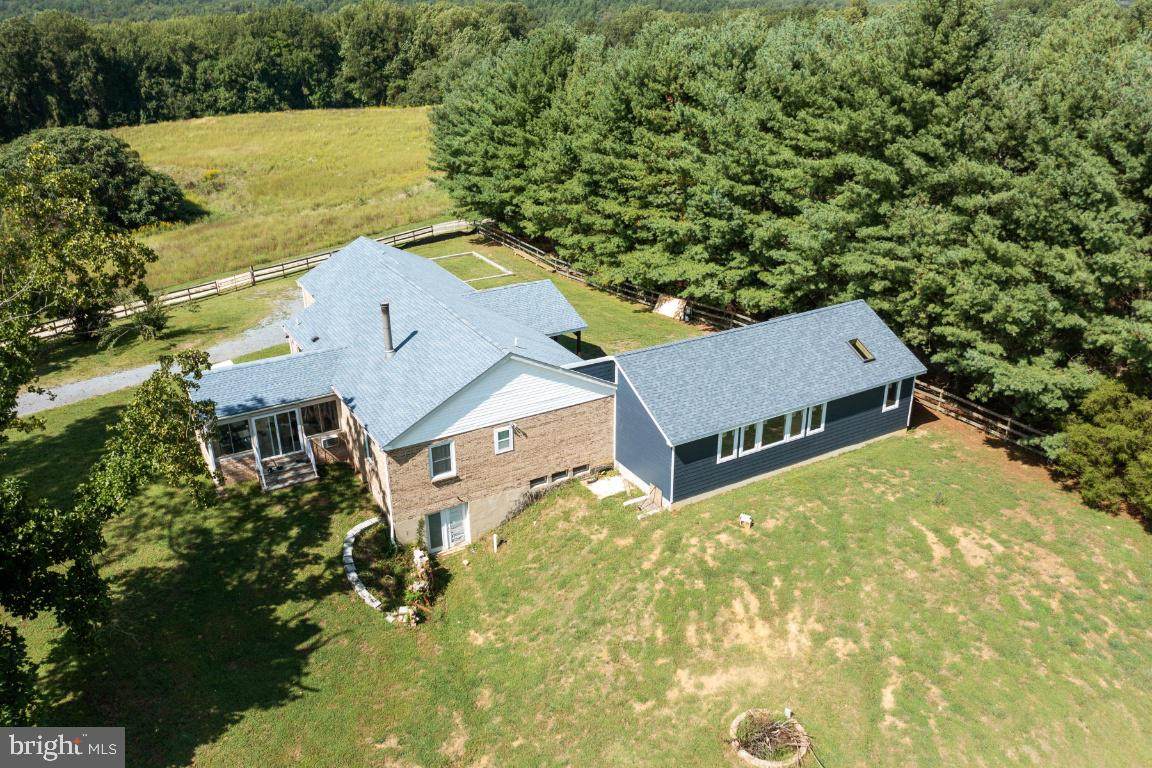15202 Croom Road - Photo 1
