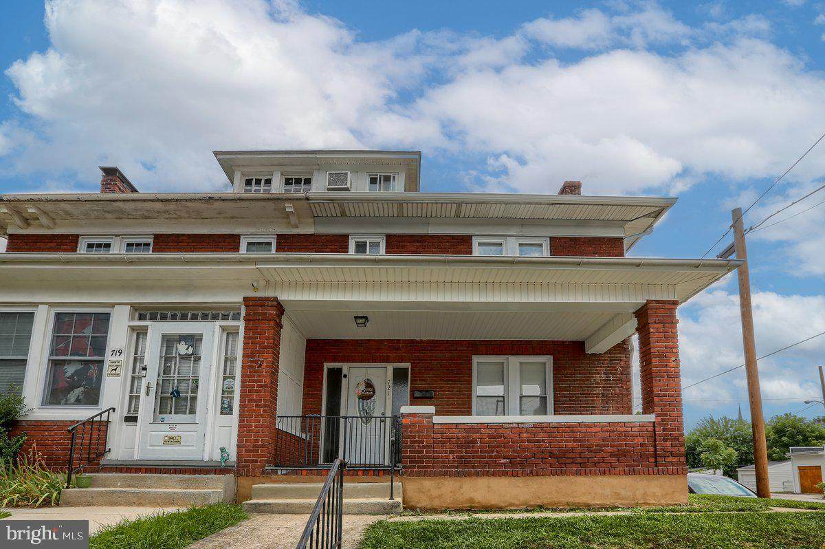 721 Pershing Avenue - Photo 1