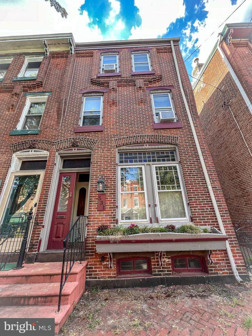 531 Stanbridge Street - Photo 1