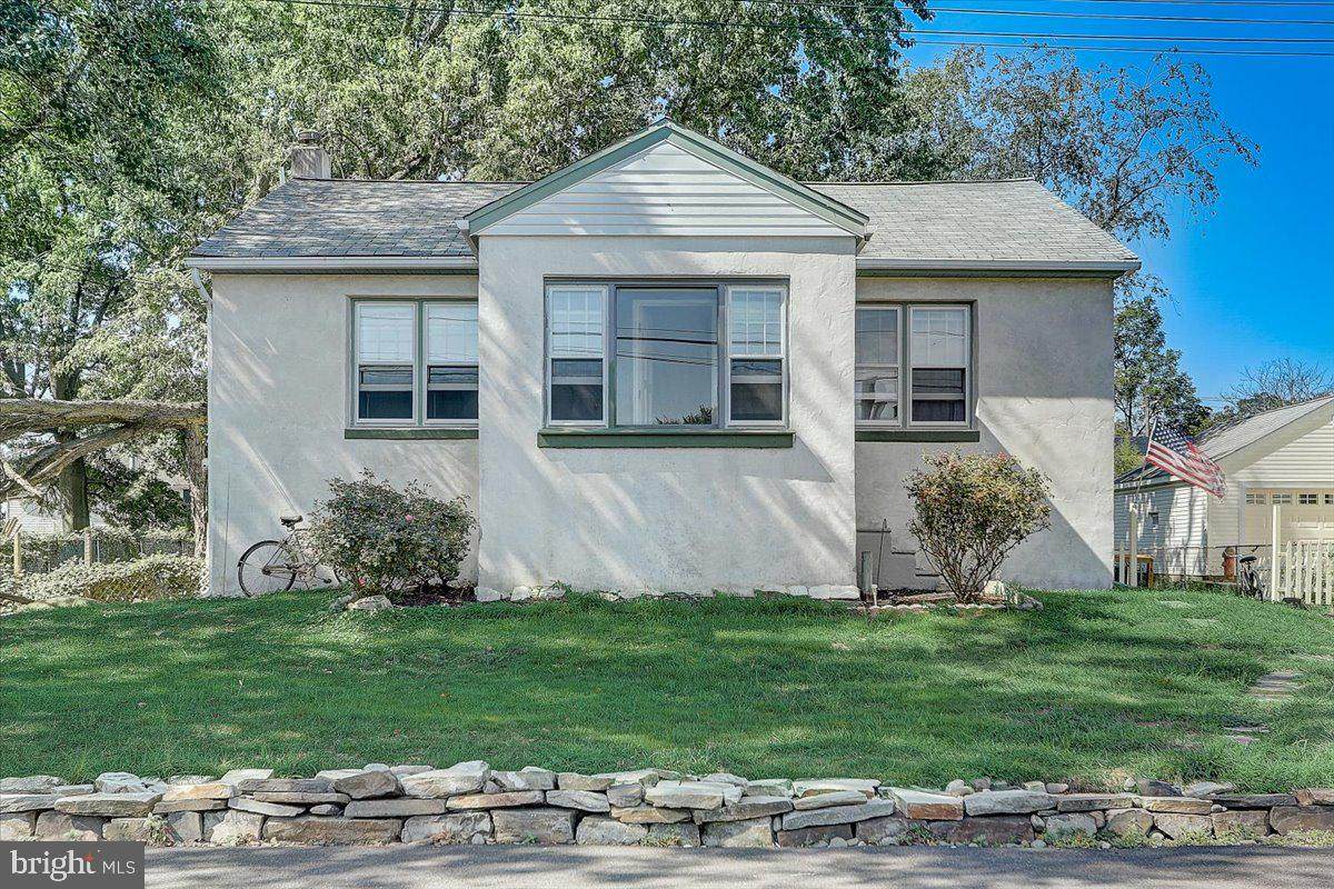 824 Edgewood Avenue - Photo 1