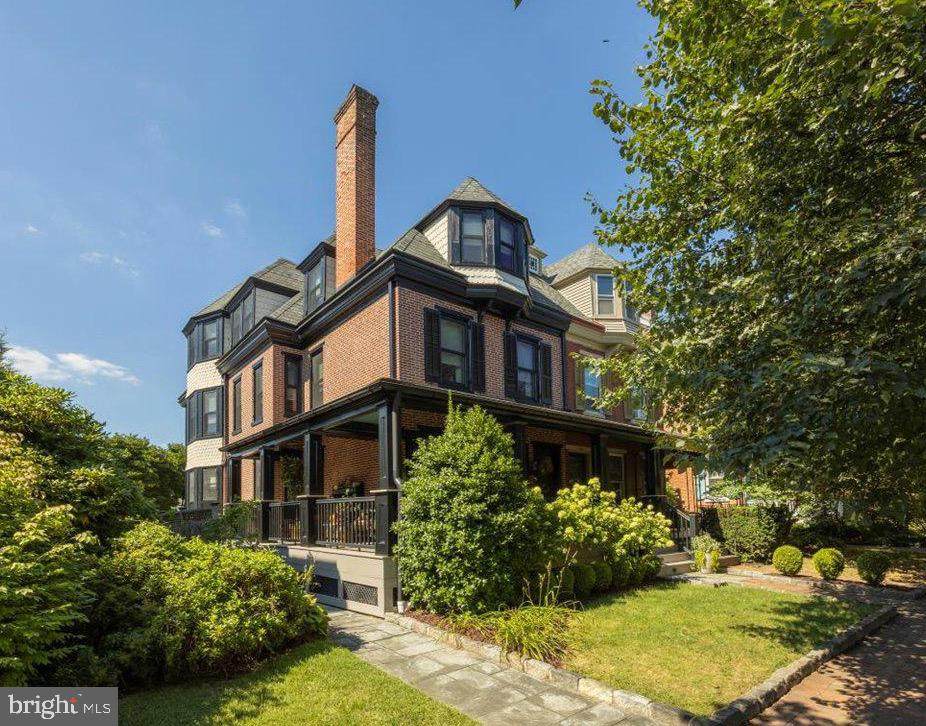 415 Union Street - Photo 1