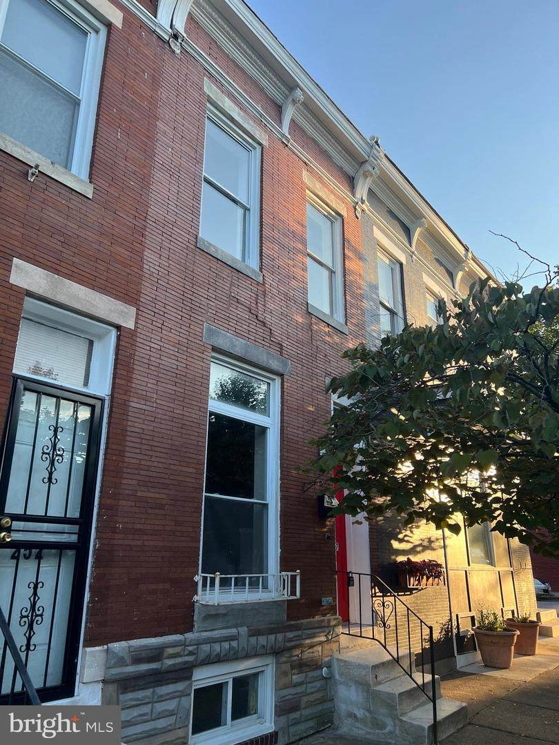 2527 Ashland Avenue - Photo 1