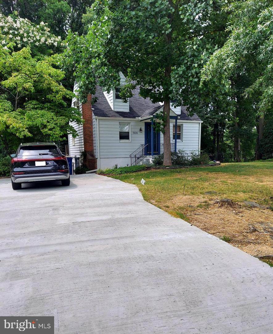 5604 Edgemont Drive - Photo 1
