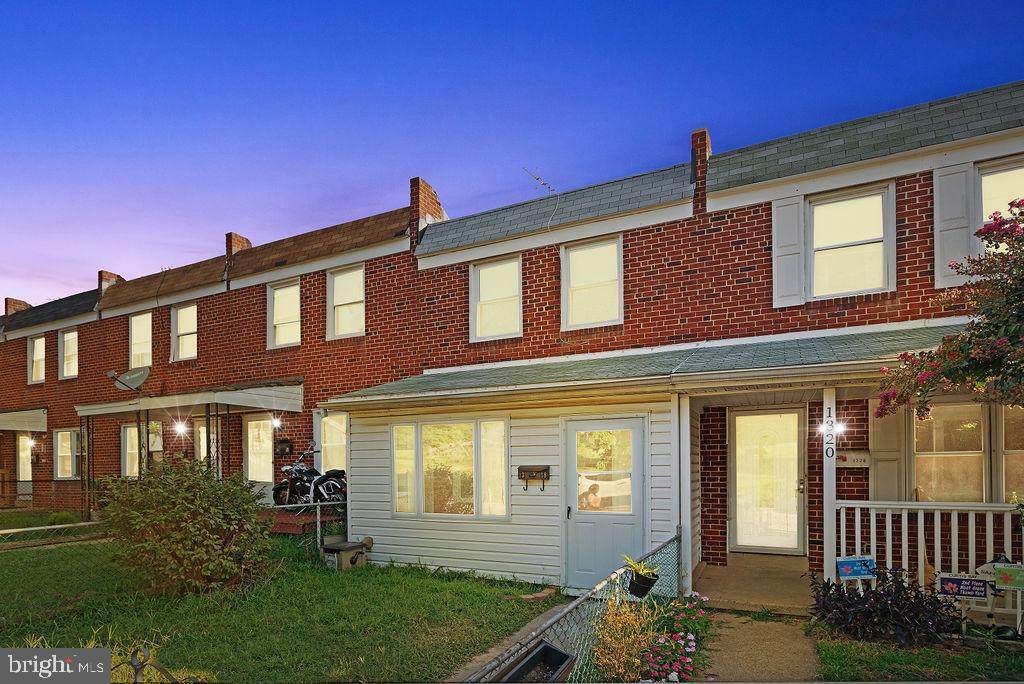 1318 Tompkins Street - Photo 1