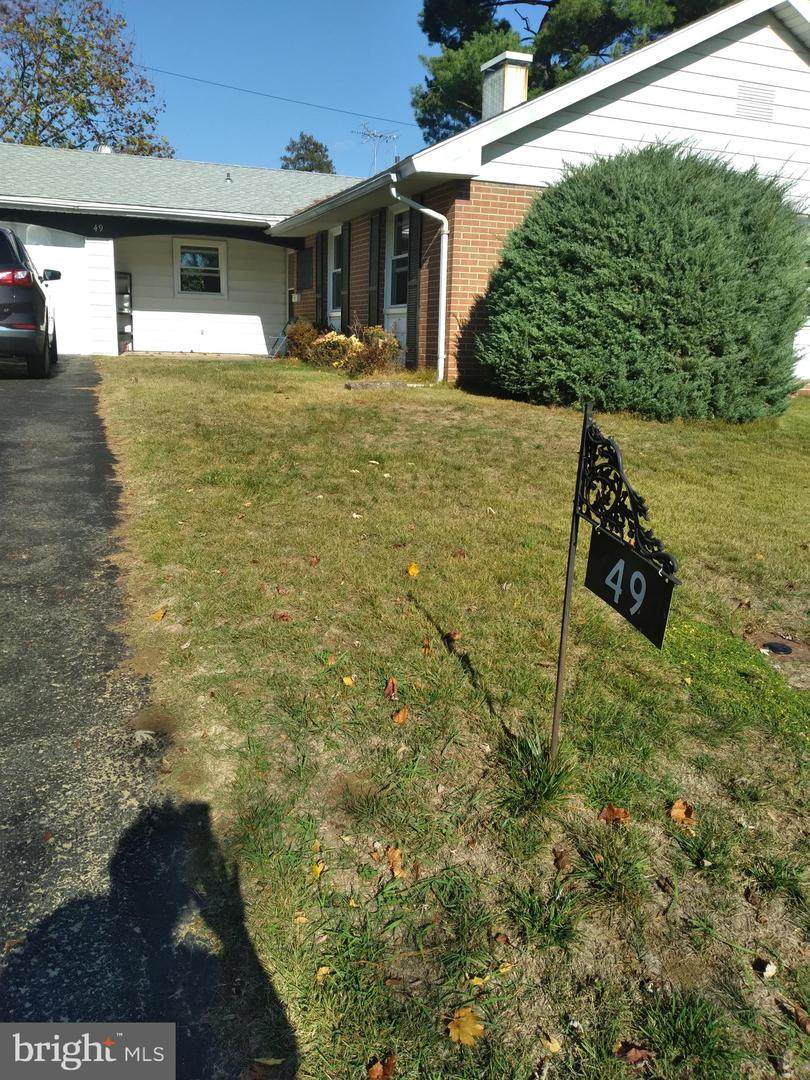 49 Boxwood Lane - Photo 1