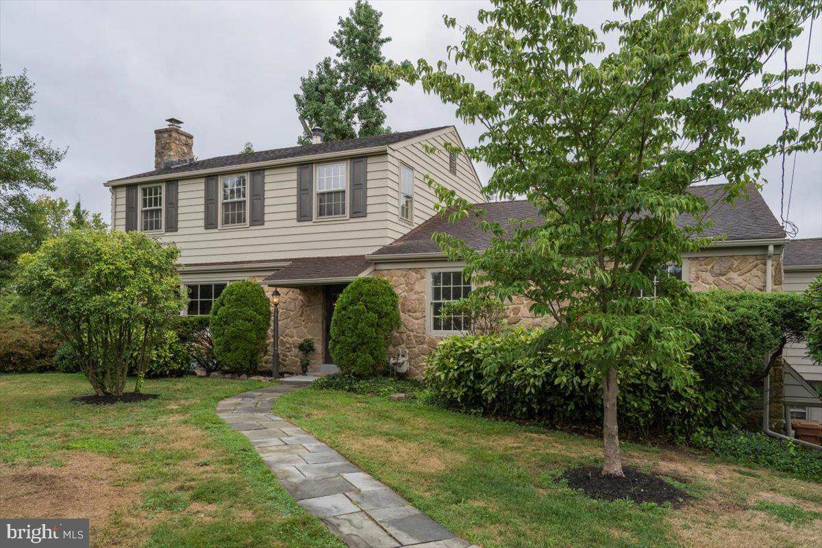 523 Fort Washington Avenue - Photo 1