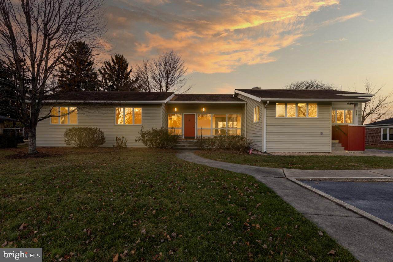 355 Roland Avenue - Photo 1
