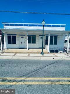 4906 Berwyn Road - Photo 1