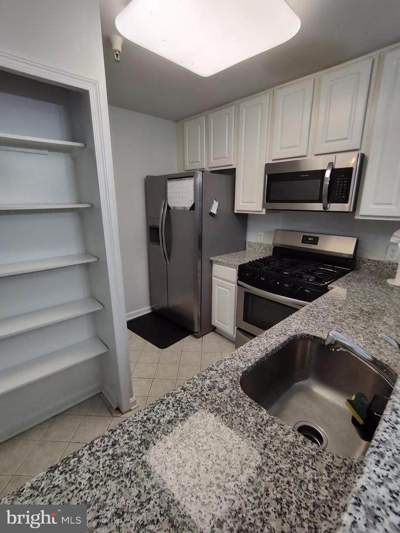 6520 Lake Park Drive - Photo 1