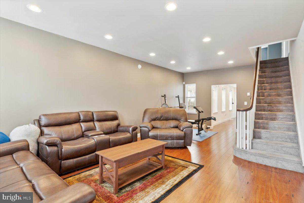 2626 Somerset Street - Photo 1