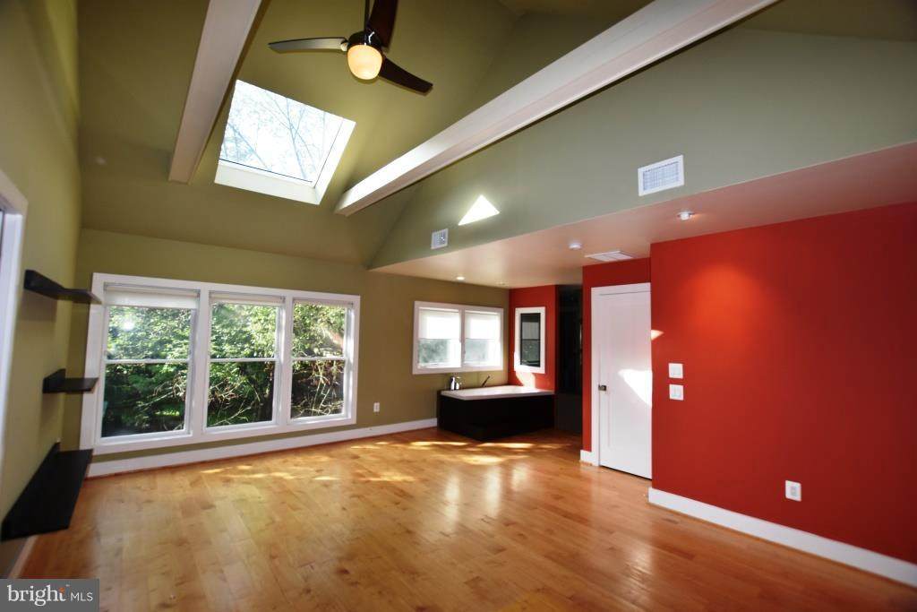 2022 Hanover Street - Photo 1