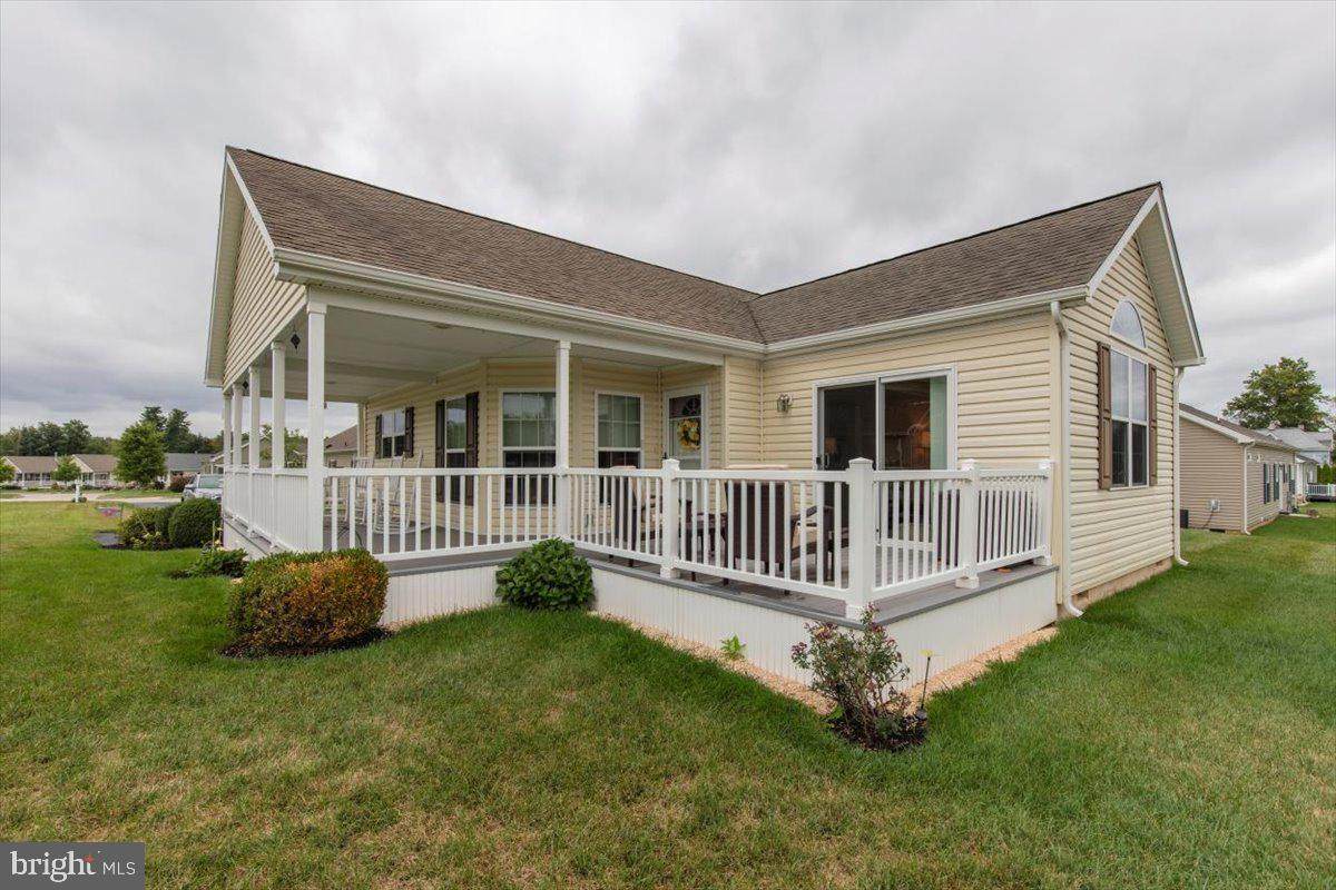 521 Magnolia Drive - Photo 1