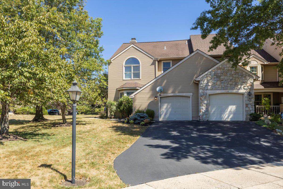 1132 Keats Court - Photo 1
