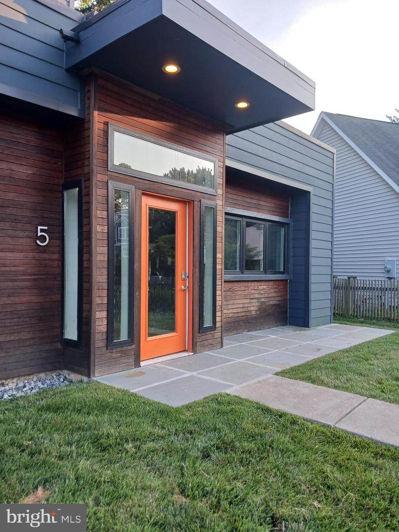 5 Carver Road - Photo 1