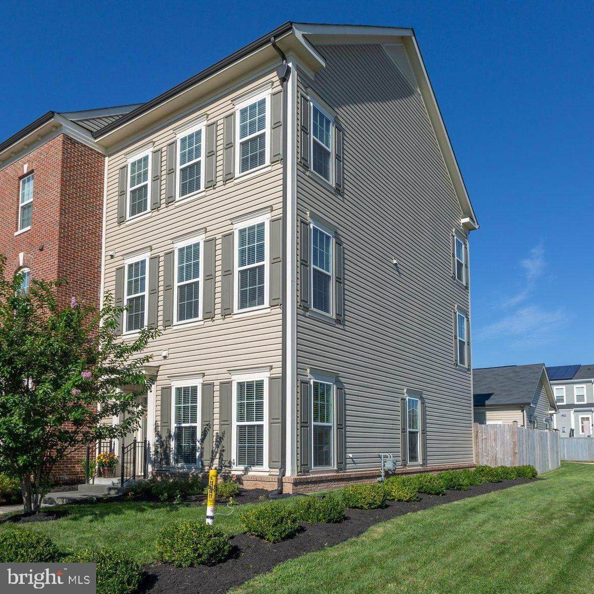800 Basswood Drive - Photo 1