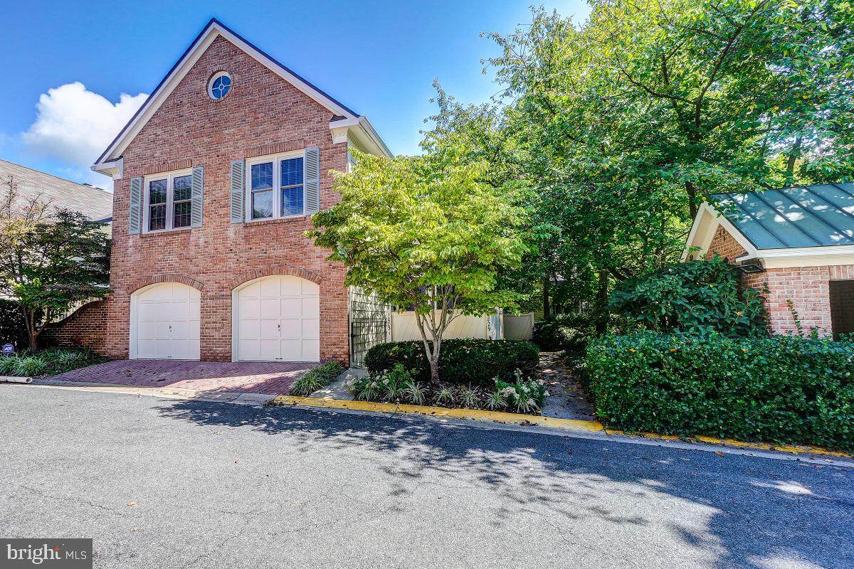 10831 Luxberry Drive - Photo 1
