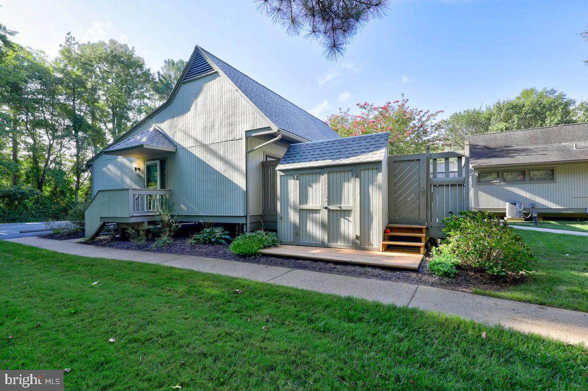 39645 Tie Breaker Court - Photo 1