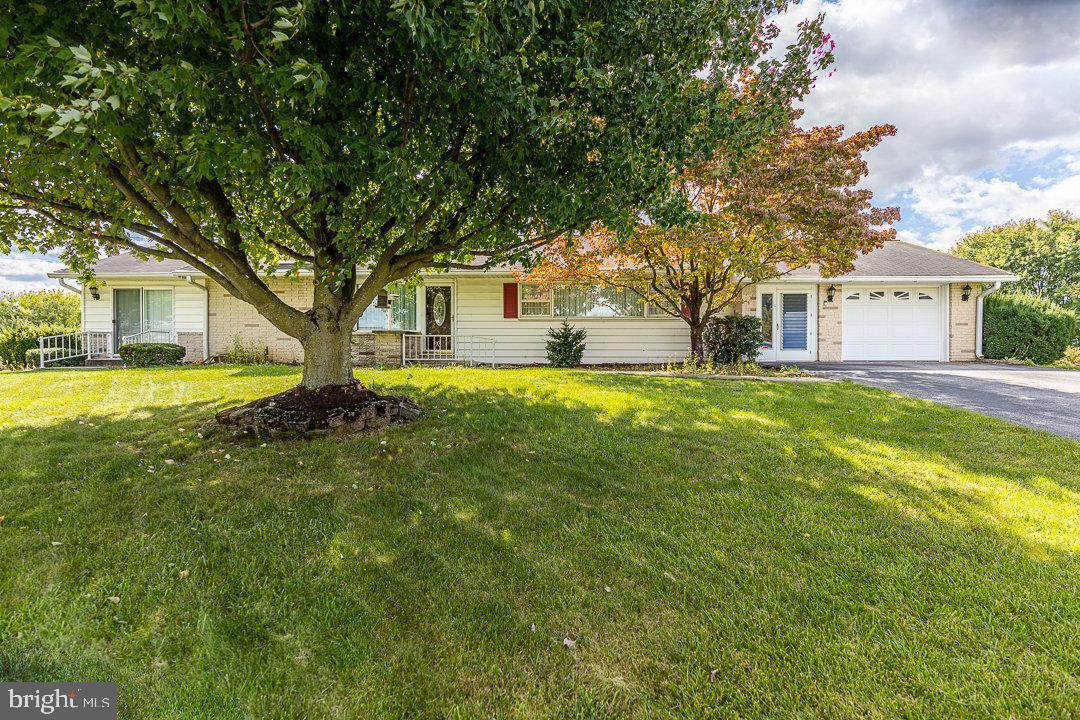 1536 Hillcrest Drive - Photo 1