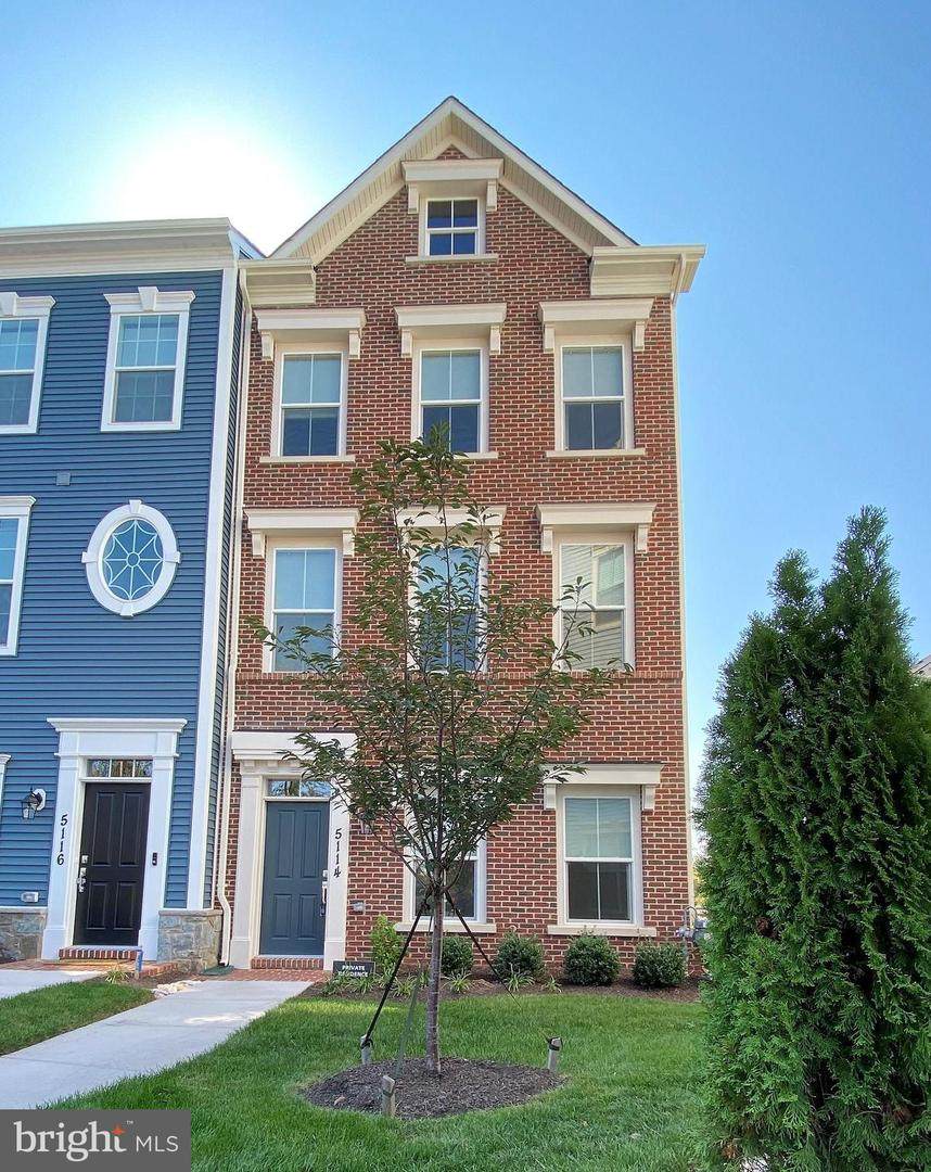 5114 Ridgeview Retreat Drive - Photo 1