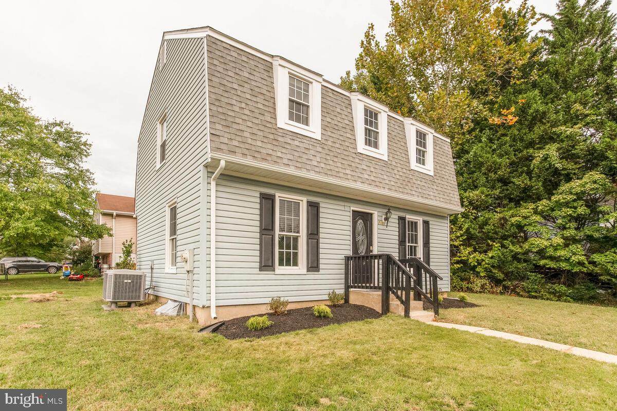 1016 Kensington Way - Photo 1
