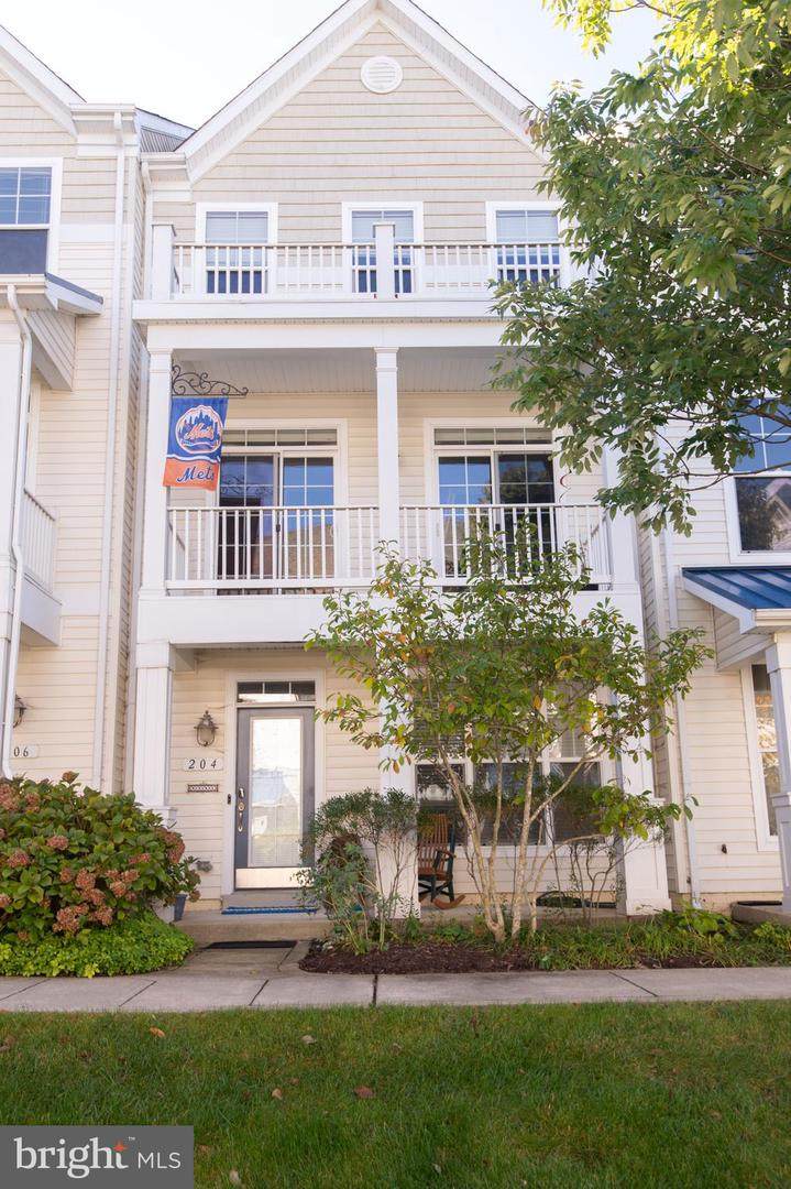 204 Tidewater Drive - Photo 1