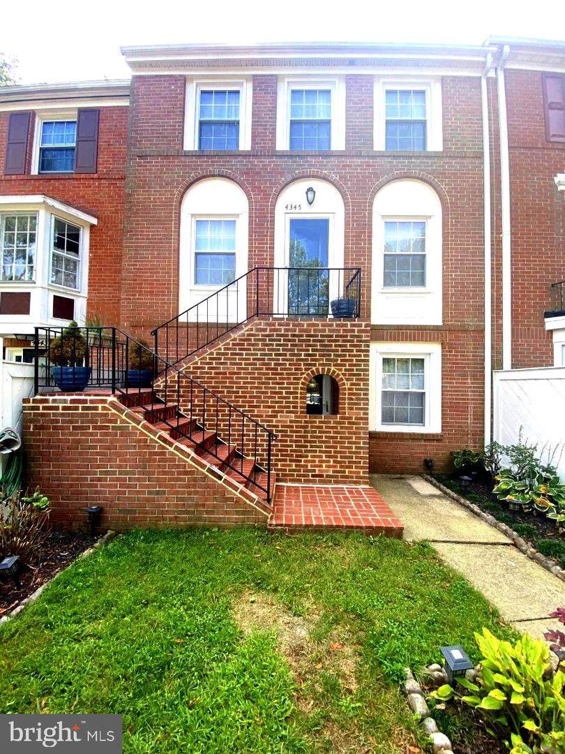 4345 Gramercy Circle - Photo 1
