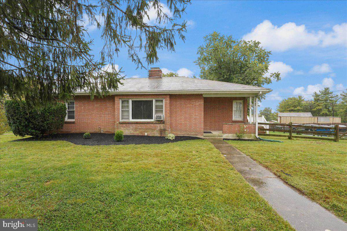618 Cypress Street - Photo 1
