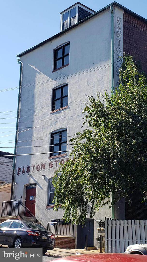 145 11TH Street - Photo 1