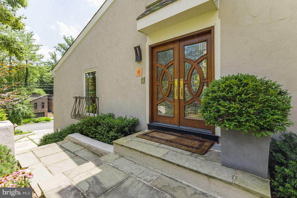 1924 Rhode Island Avenue - Photo 1