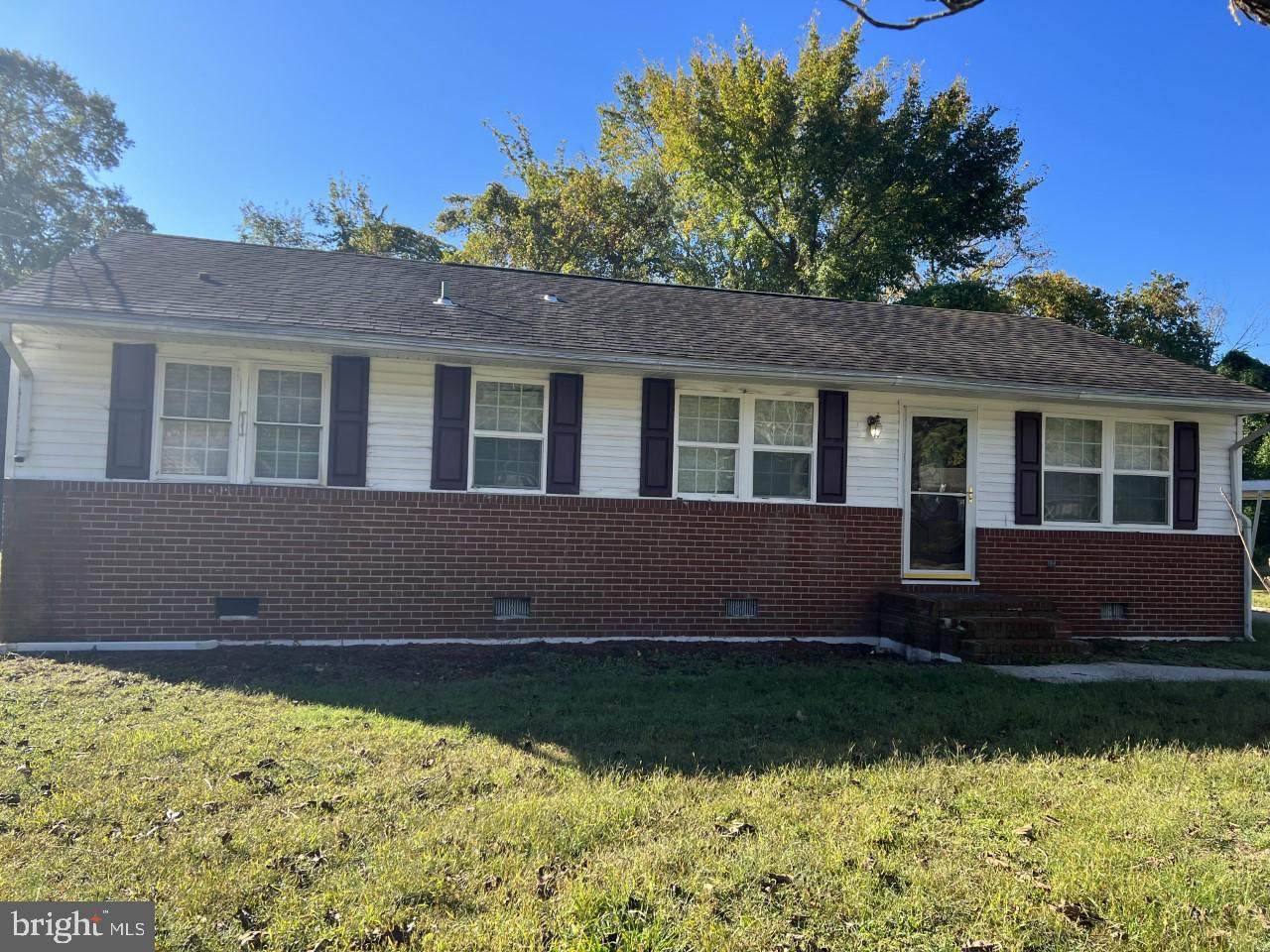 414 Robinson Street - Photo 1