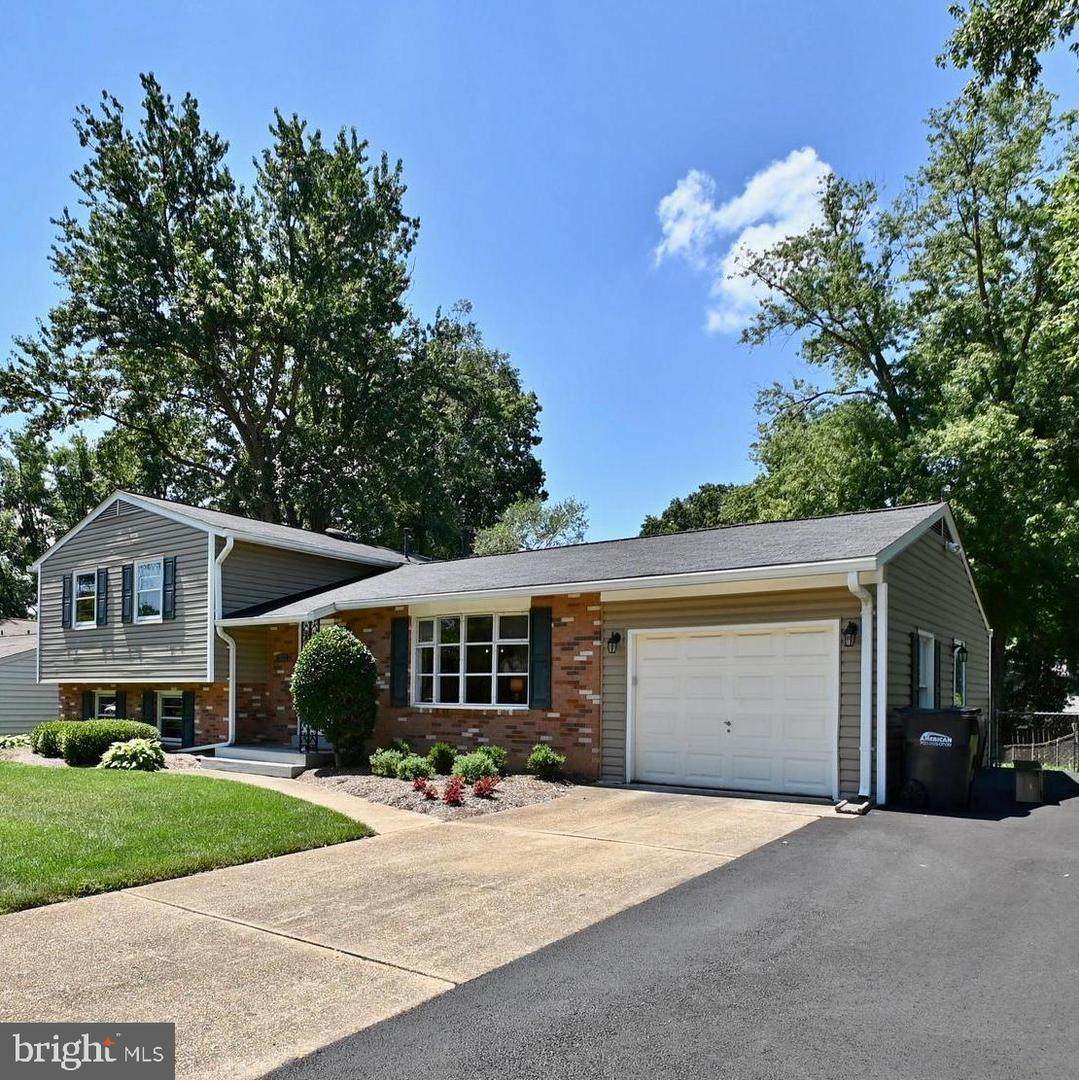 8513 Fairburn Drive - Photo 1