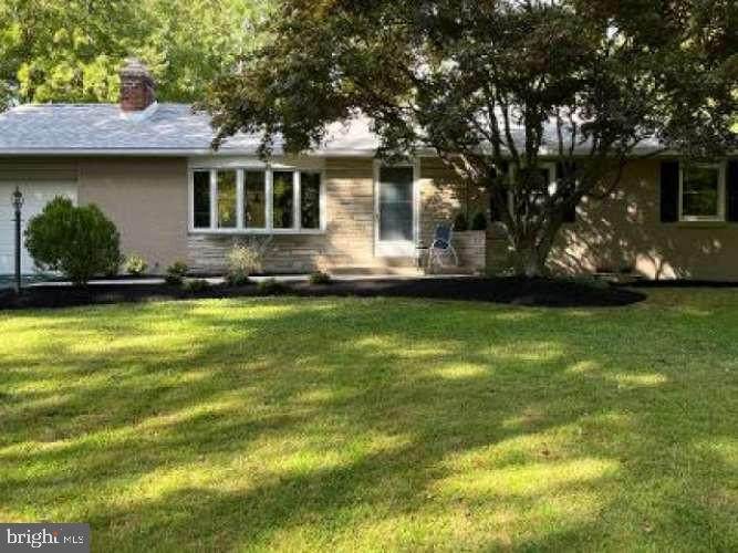 108 Sunset Drive - Photo 1