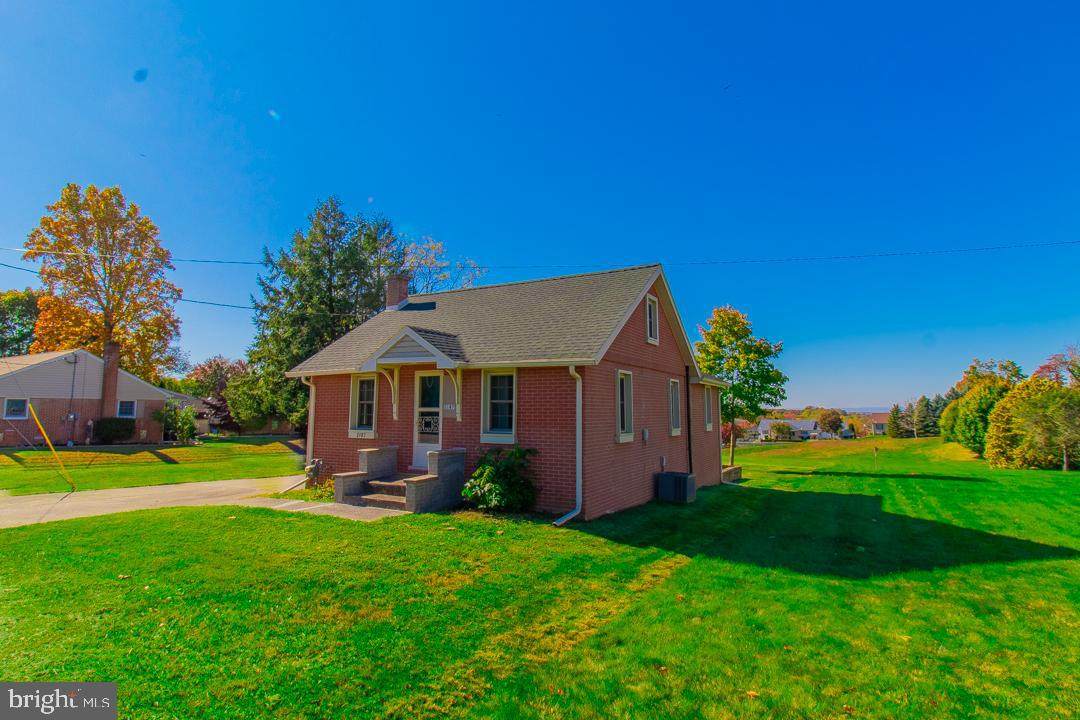 2187 Grandview Road - Photo 1